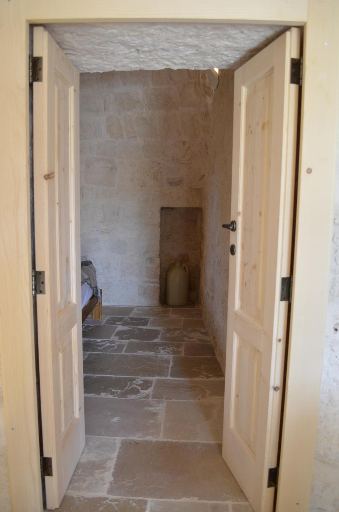 B&B Fuga Al Trullo Остуни Екстериор снимка